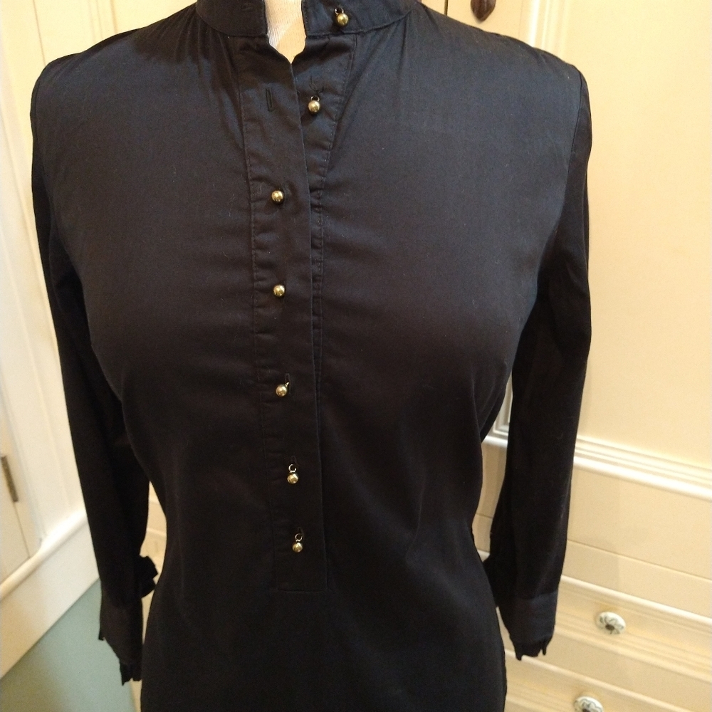 Elizabeth McKay Long sleeve Black Size 2 Collared Blouse 97% Cotton 3% Spandex